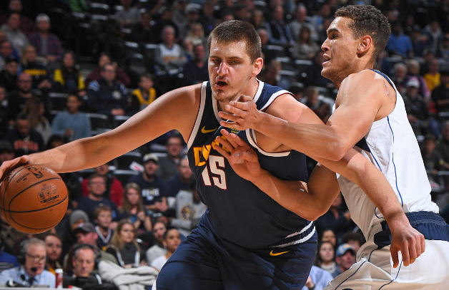 尤为突出 尤为突出